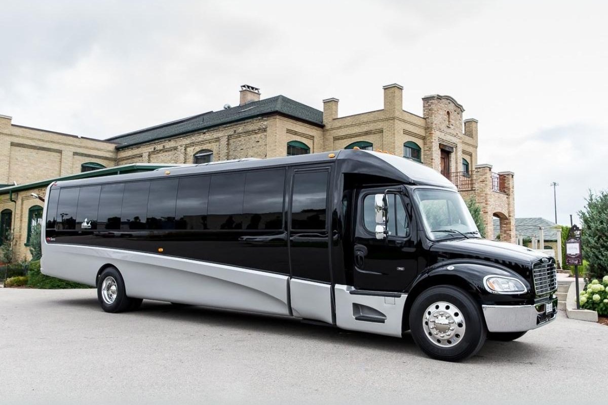 Limo Bus — Limbusine exterior