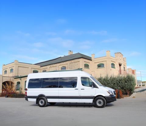 Mercedes Passenger Van exterior