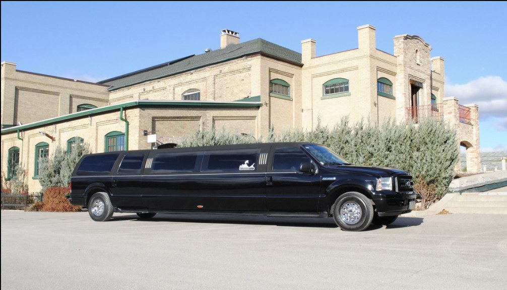 SUV Stretch Limousine exterior